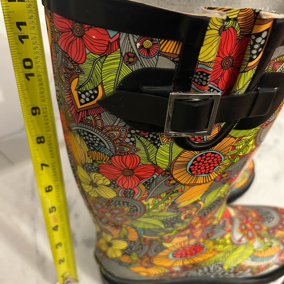 Women’s Western Chief Women’s Illustrative Style Rain Boot, Size 10 - Picture 4 of 9